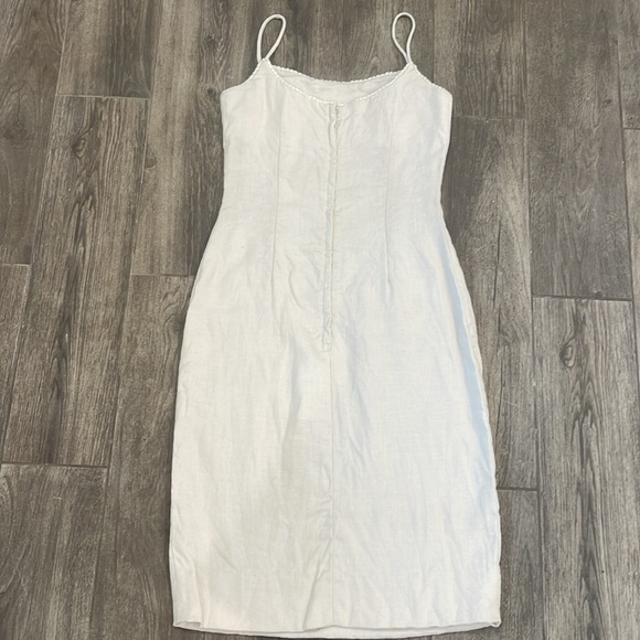 Saks Exclusive Old Money Linen Spaghetti Strap Shift Dress - Picture 3 of 4